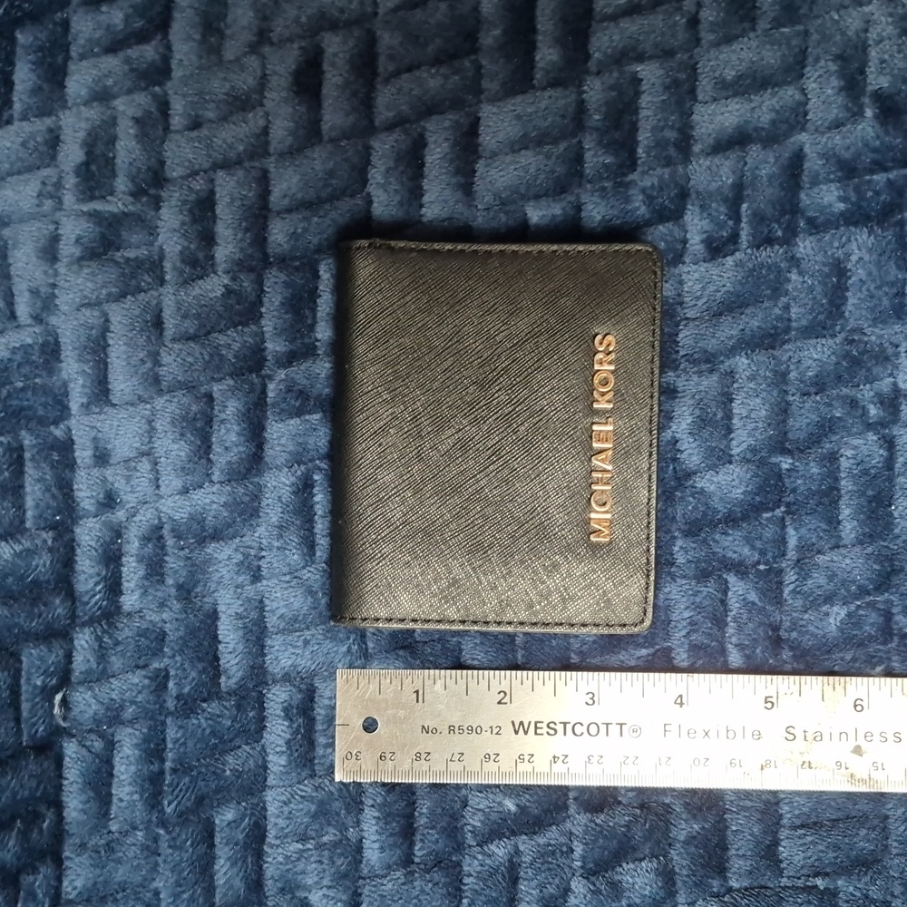 Michael Kors Small Black Wallet, EUC! - Picture 13 of 14